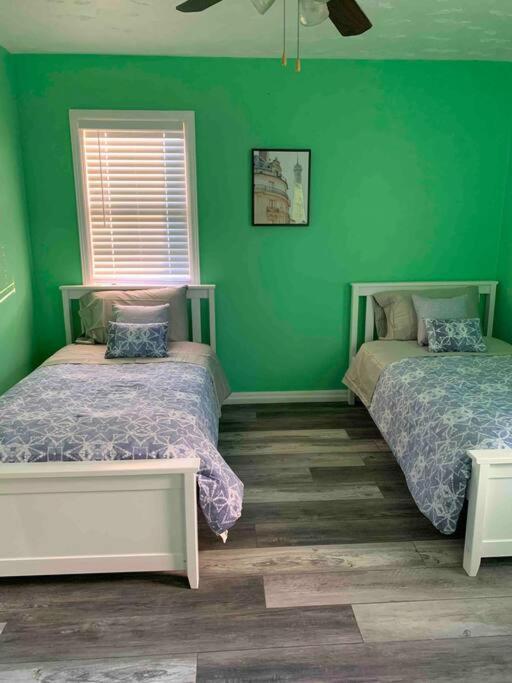 Remodeled House Minutes To Falls Attractions Villa Niagara Falls Eksteriør bilde